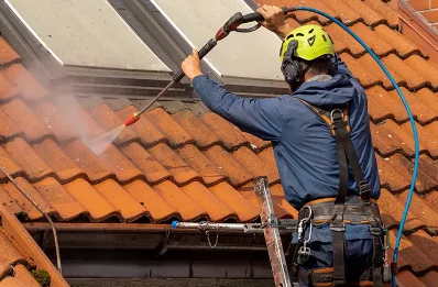 Démoussage et hydrofuge de toiture à Voissay